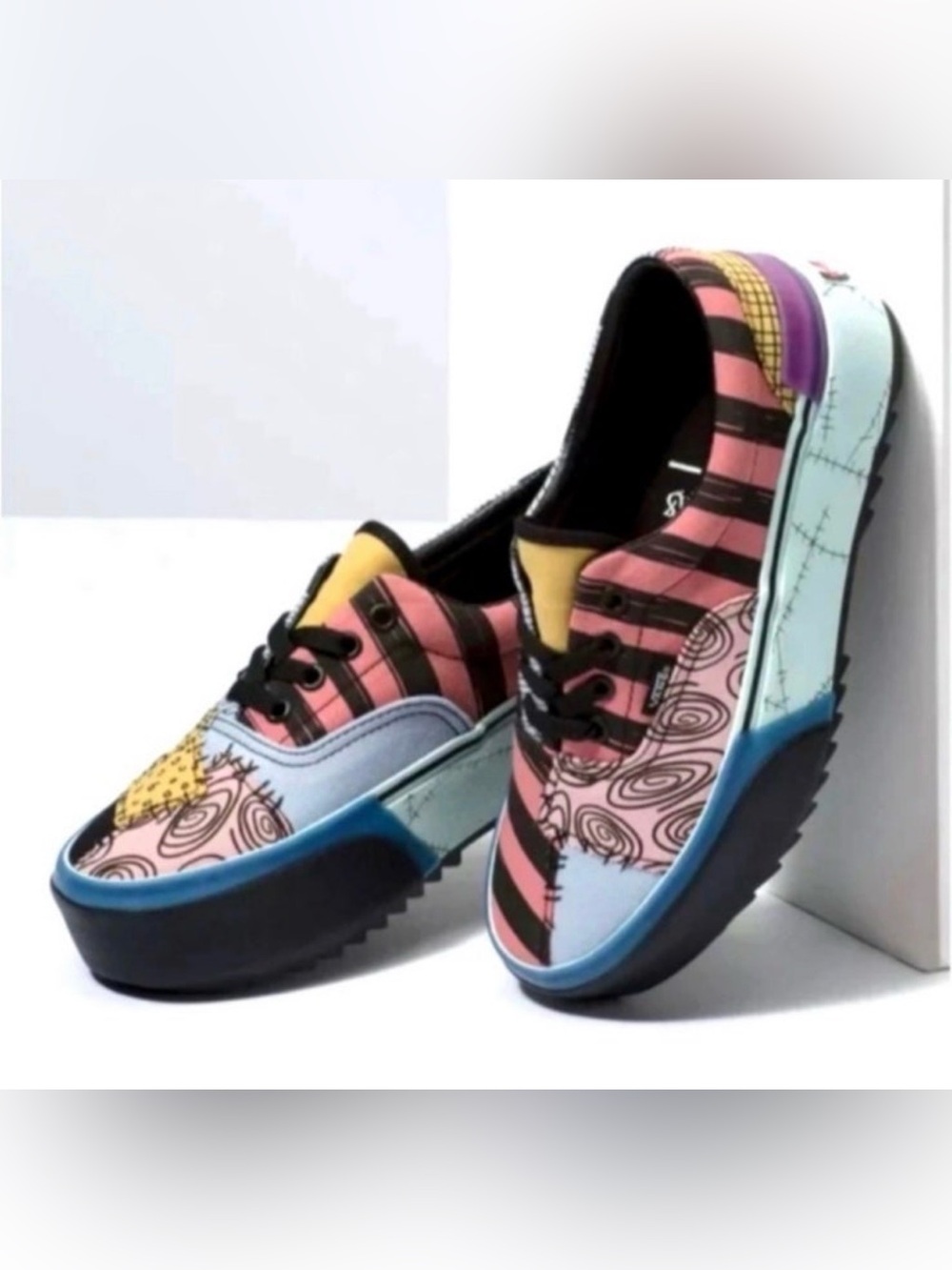 Vans Nightmare Before Christmas Platform Limited Edition Lace Up Sneakers